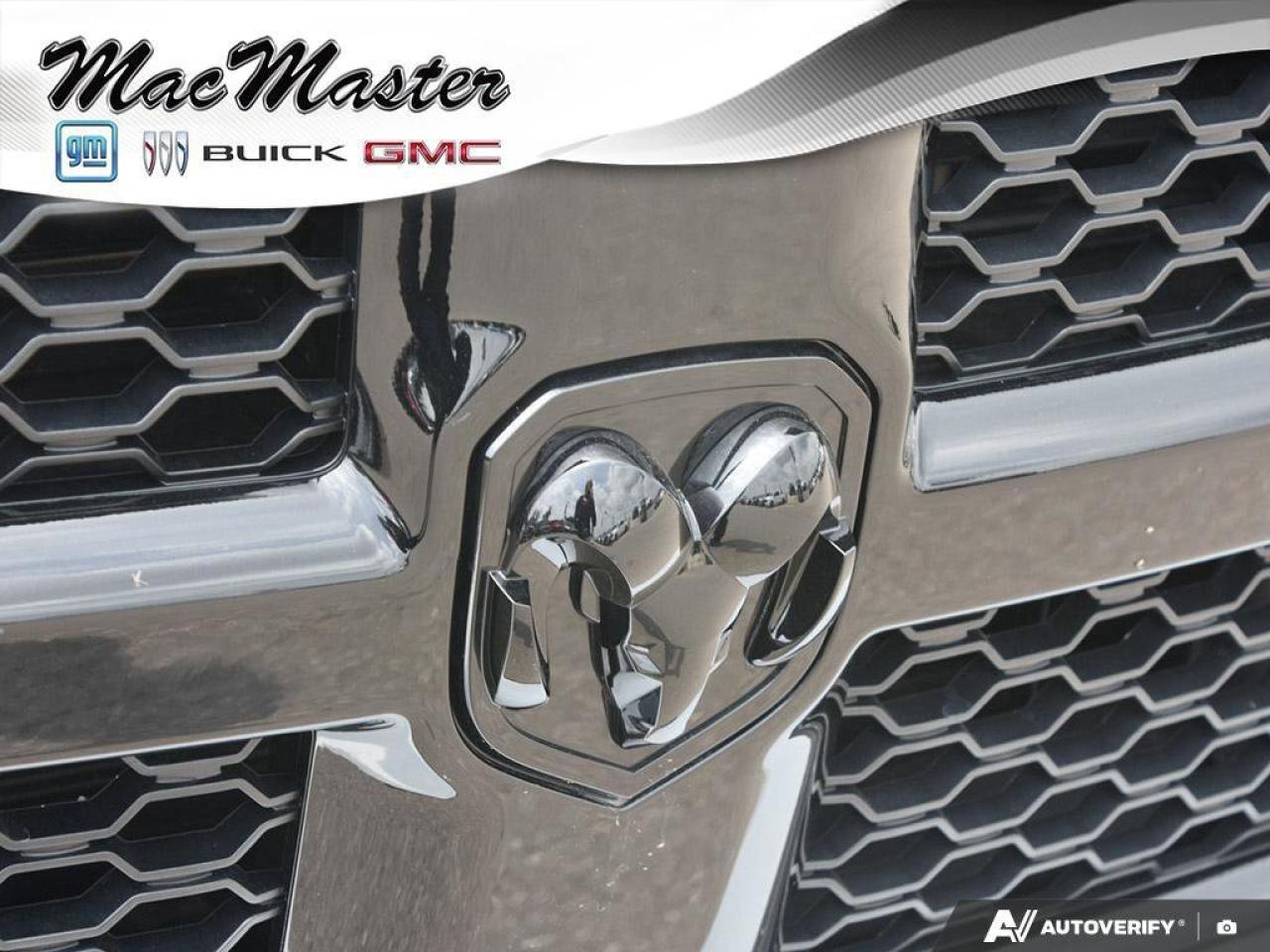 2022 RAM 1500 Classic ExpressBLACK EXPRESS, NIGHT, CREW, 4X4, HEMI, HEAT Photo