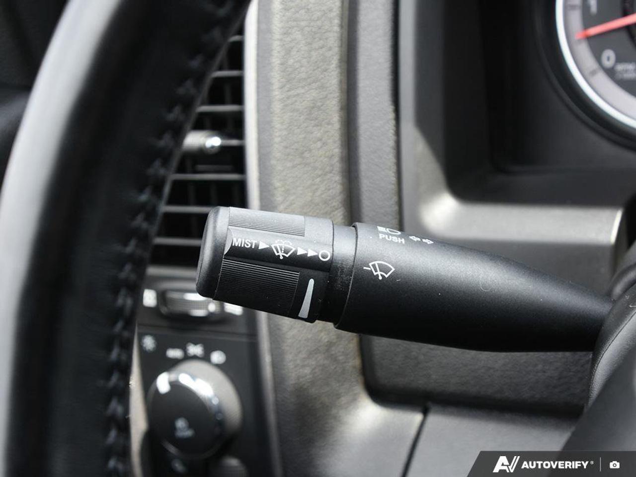 2022 RAM 1500 Classic ExpressBLACK EXPRESS, NIGHT, CREW, 4X4, HEMI, HEAT Photo