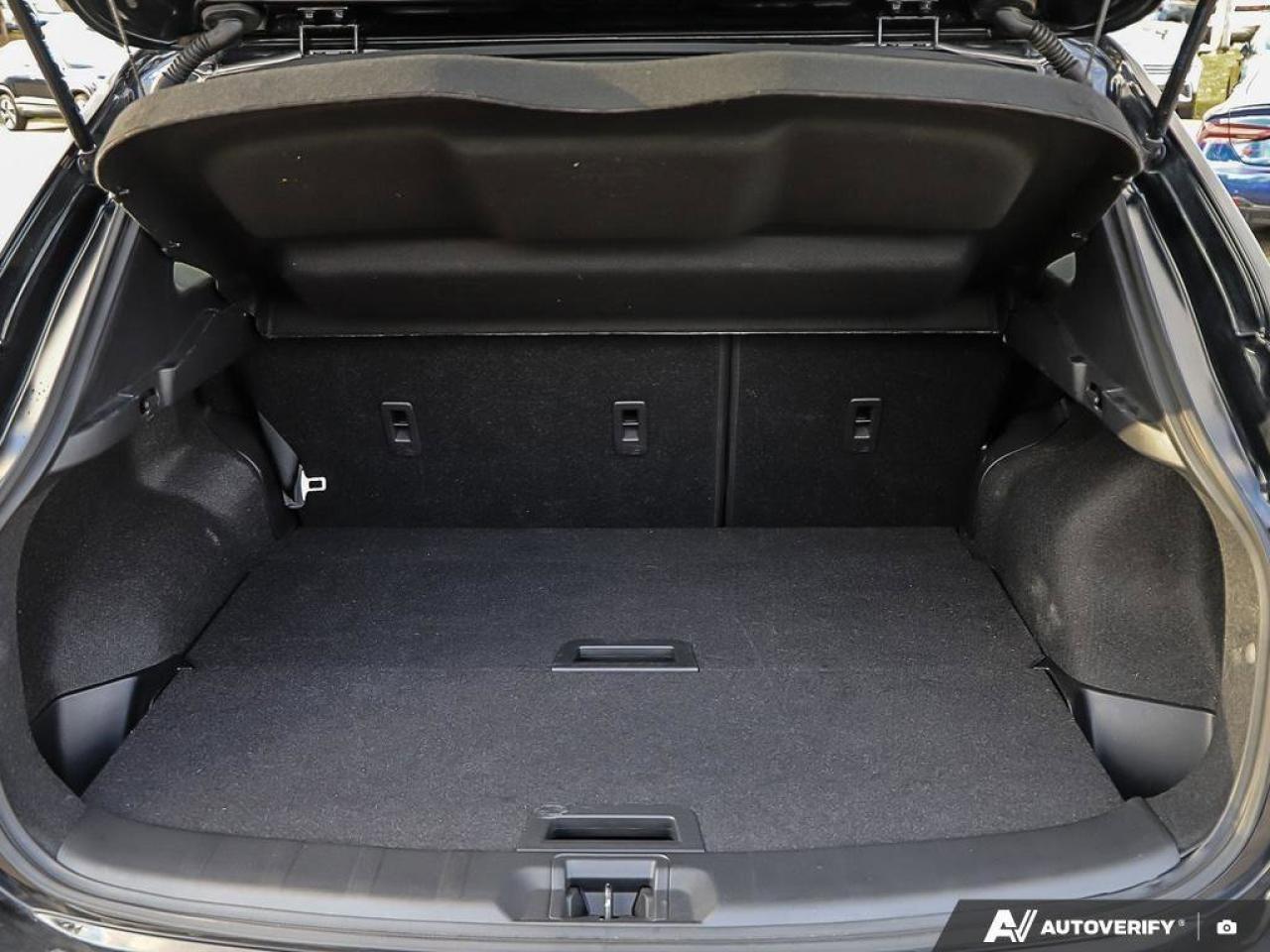 2022 Nissan Qashqai SVACCIDENT-FREE, SUNROOF, BACKUP CAM, HTD SEATS, C Photo