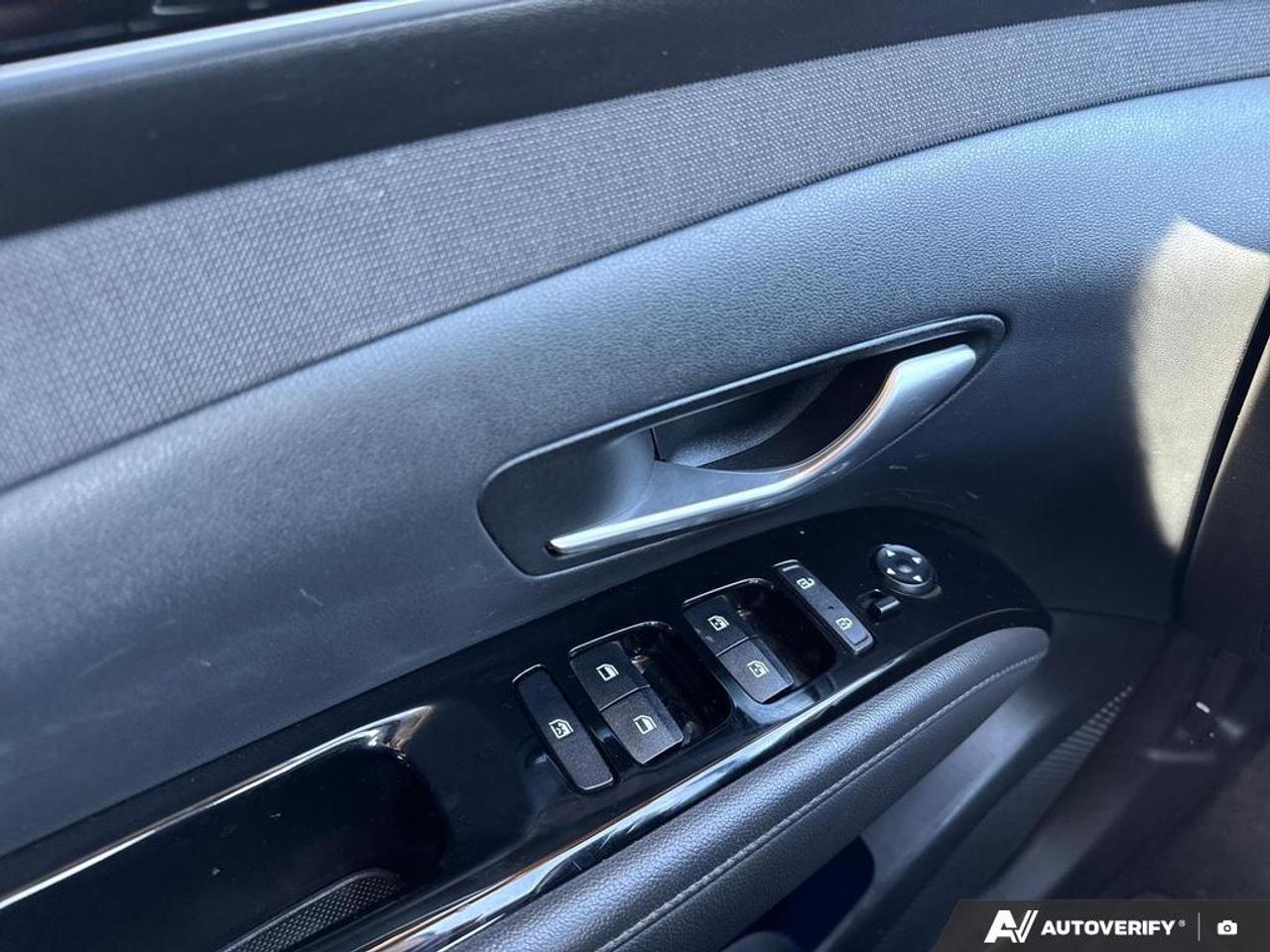 2022 Hyundai Tucson Hybrid Luxury HYBRID   BACKUP CAM   BLUETOOTH   HTD & CLD Photo