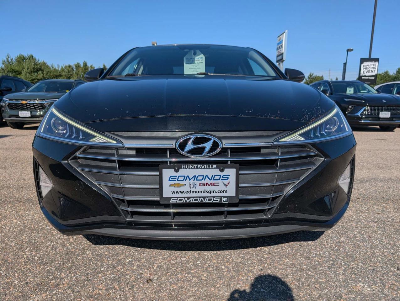 2020 Hyundai Elantra Preferred w/Sun & Safety Package  PREFERRED TRIM Photo