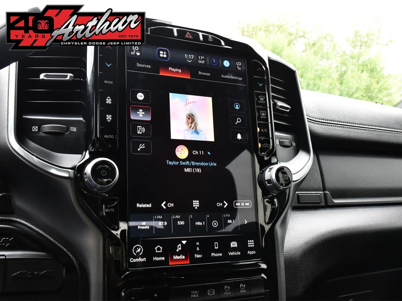 2024 RAM 2500 LARAMIE CREW CAB NIGHT EDITION 4X4 Photo