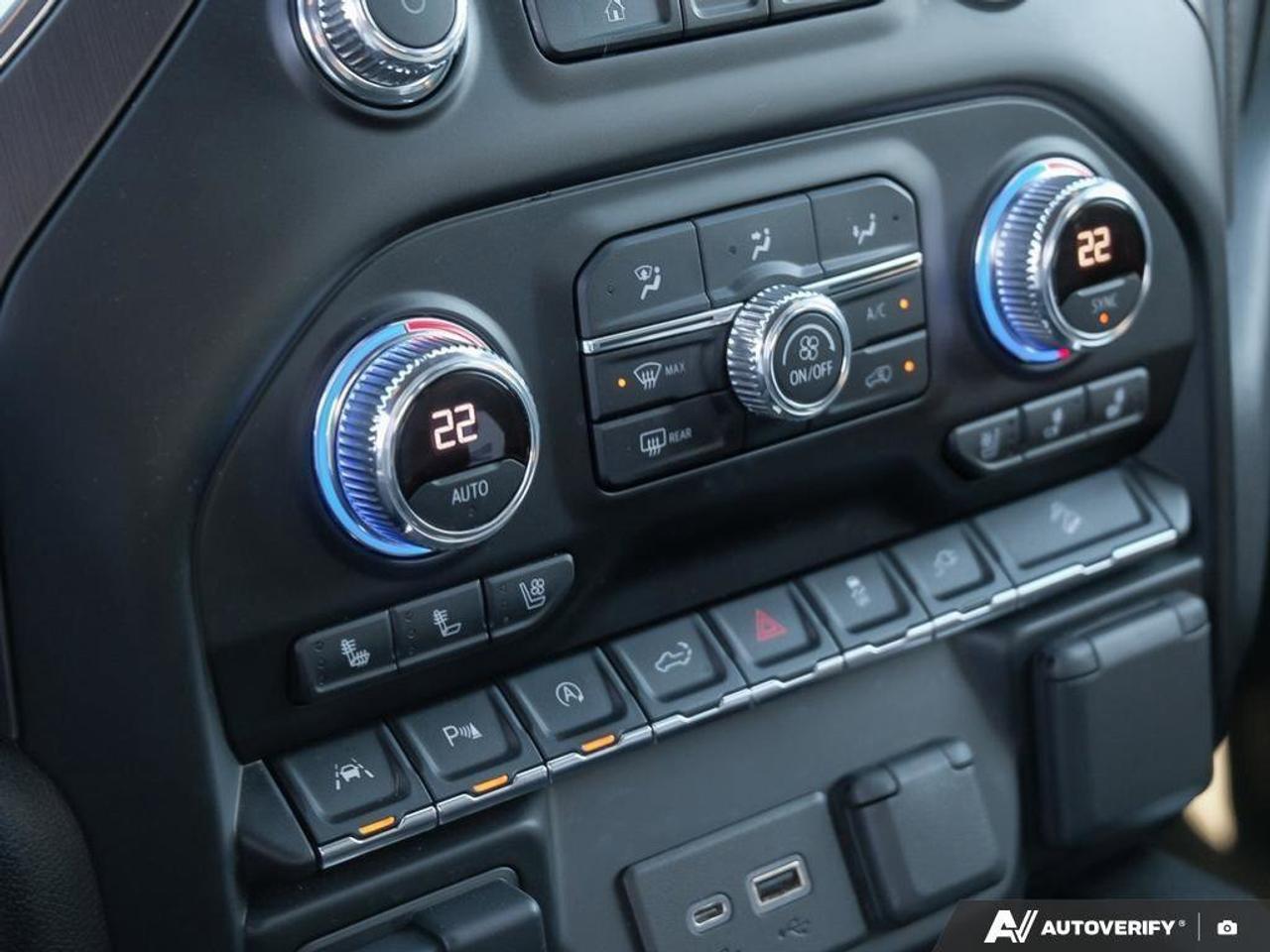 2021 GMC Sierra 1500 AT4AT4 CARBONPRO, CREW, 4X4, 6.2L, LOADED, 1-OWNER Photo