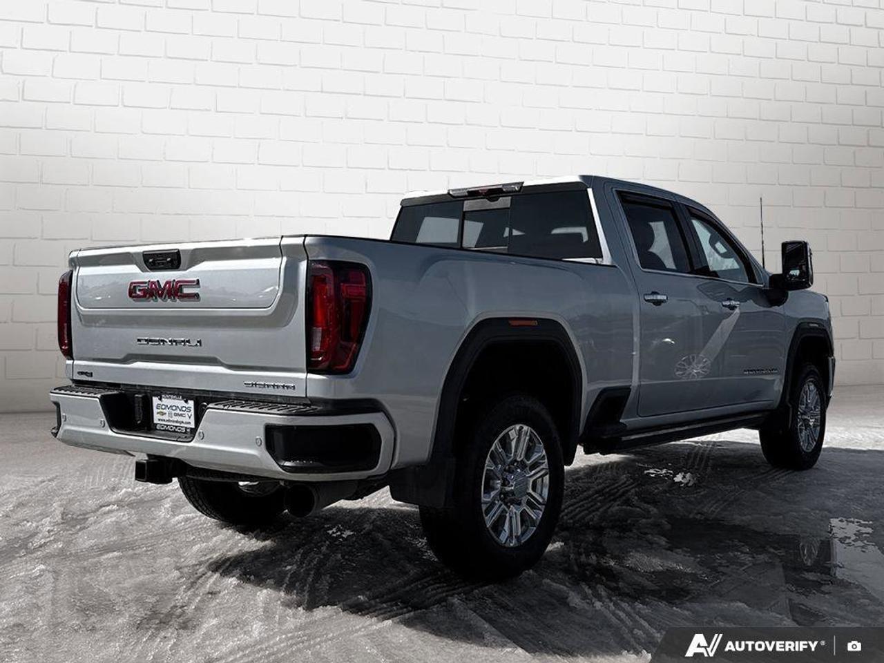 2022 GMC SIERRA 2500HD DenaliOne Owner   Trailer Mirrors   Trailer Brake Photo4