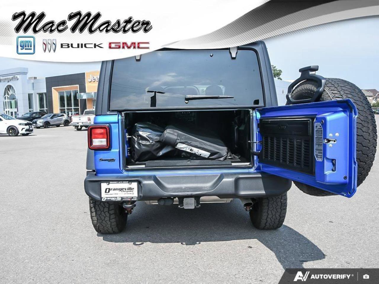 2022 Jeep Wrangler Unlimited WillysWILLYS, V6, 4X4, NAV, HTD CLOTH, L Photo