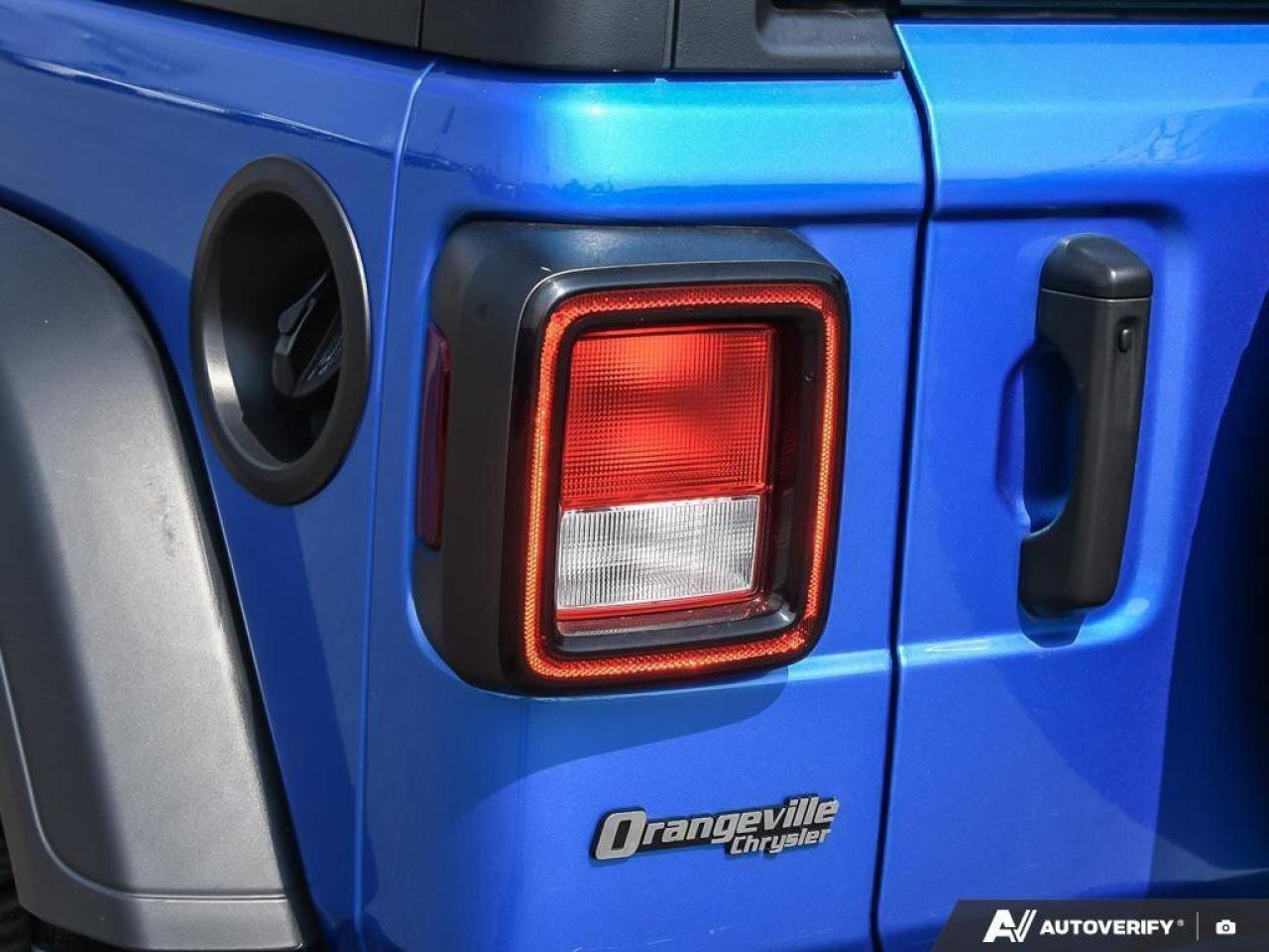 2022 Jeep Wrangler Unlimited WillysWILLYS, V6, 4X4, NAV, HTD CLOTH, L Photo