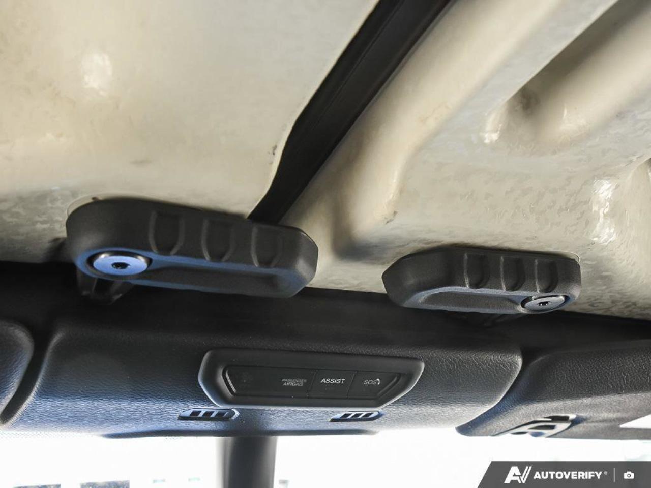 2022 Jeep Wrangler Unlimited WillysWILLYS, V6, 4X4, NAV, HTD CLOTH, L Photo