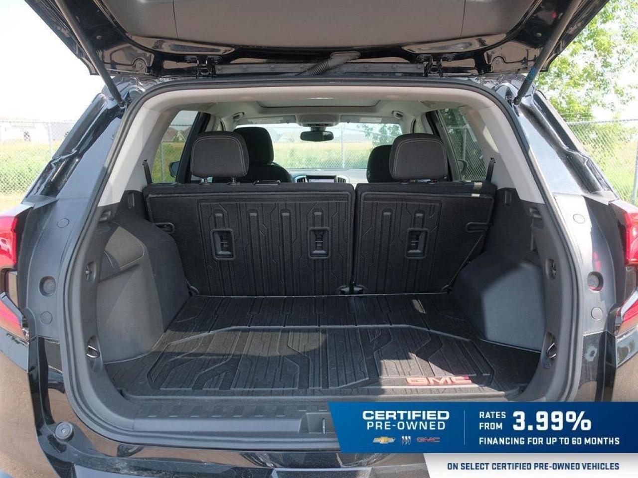 2023 GMC Terrain SLESLE ELEVATION, AWD, NAV, ROOF, HTD CLOTH, 1-OWN Photo