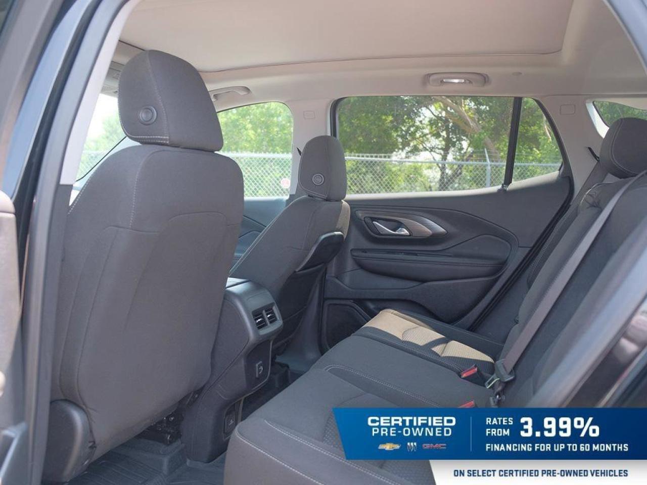 2023 GMC Terrain SLESLE ELEVATION, AWD, NAV, ROOF, HTD CLOTH, 1-OWN Photo