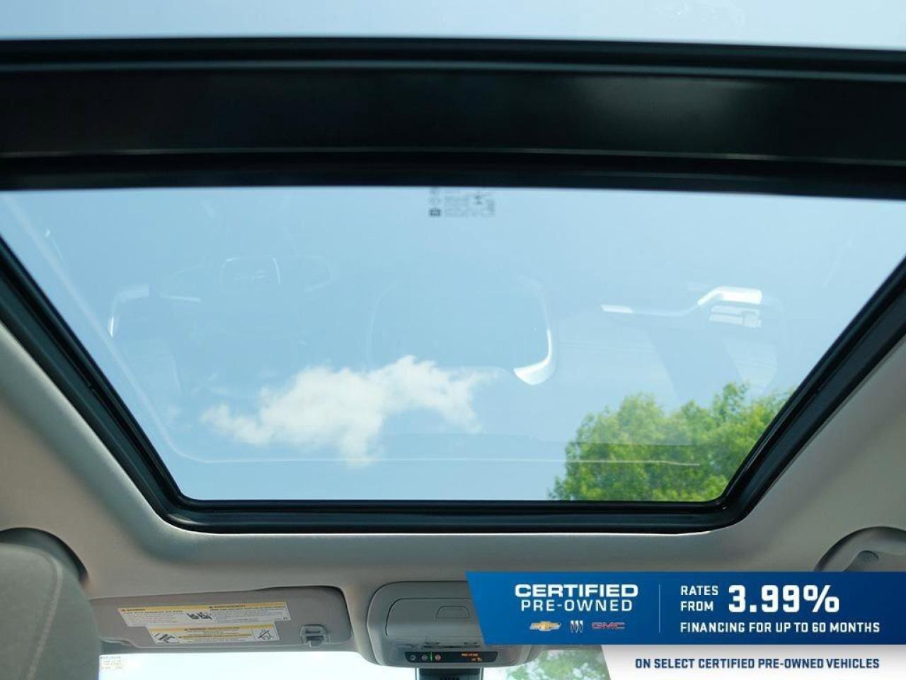 2023 GMC Terrain SLESLE ELEVATION, AWD, NAV, ROOF, HTD CLOTH, 1-OWN Photo