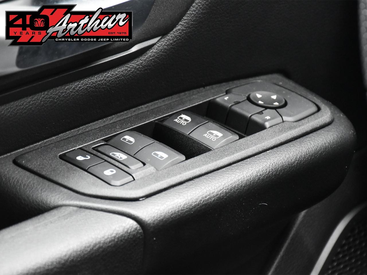 2025 RAM 1500 TRADESMAN SPORT CREW 4X4 Photo