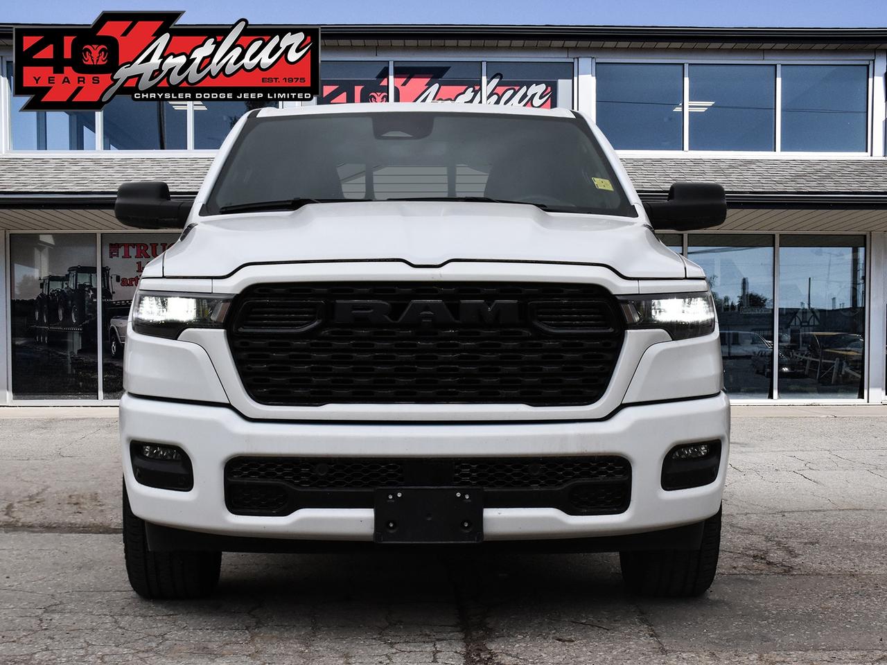 2025 RAM 1500 TRADESMAN SPORT CREW 4X4 Photo