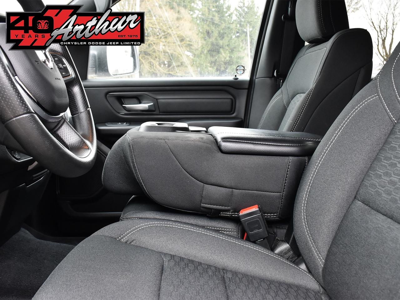 2025 RAM 1500 TRADESMAN SPORT CREW 4X4 Photo