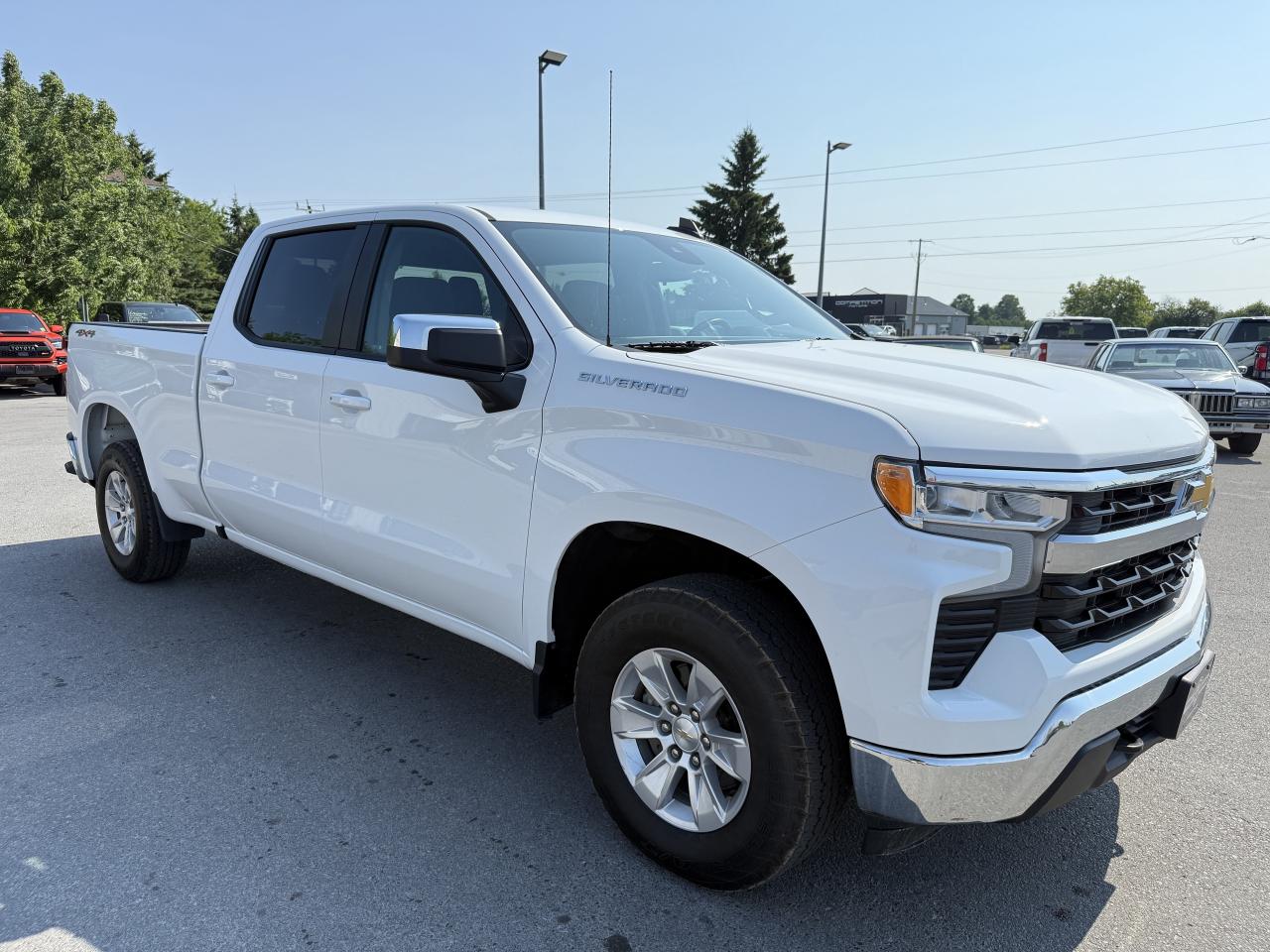 2023 Chevrolet Silverado 1500 LT CREW S/B Photo