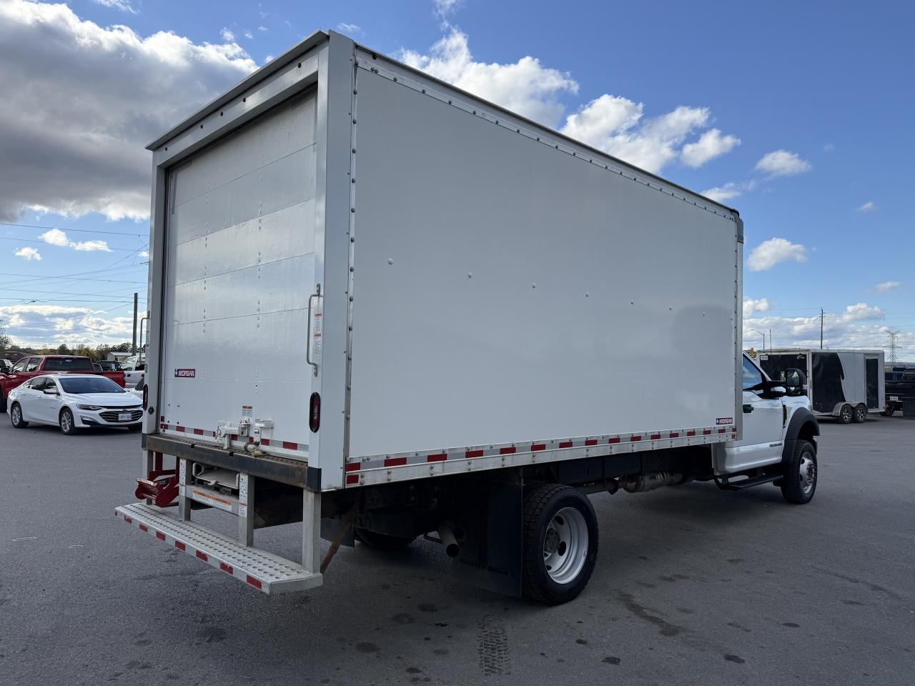 2022 Ford F-450 SUPER DUTY XL 2WD Reg Cab 145  WB 60  CA Photo