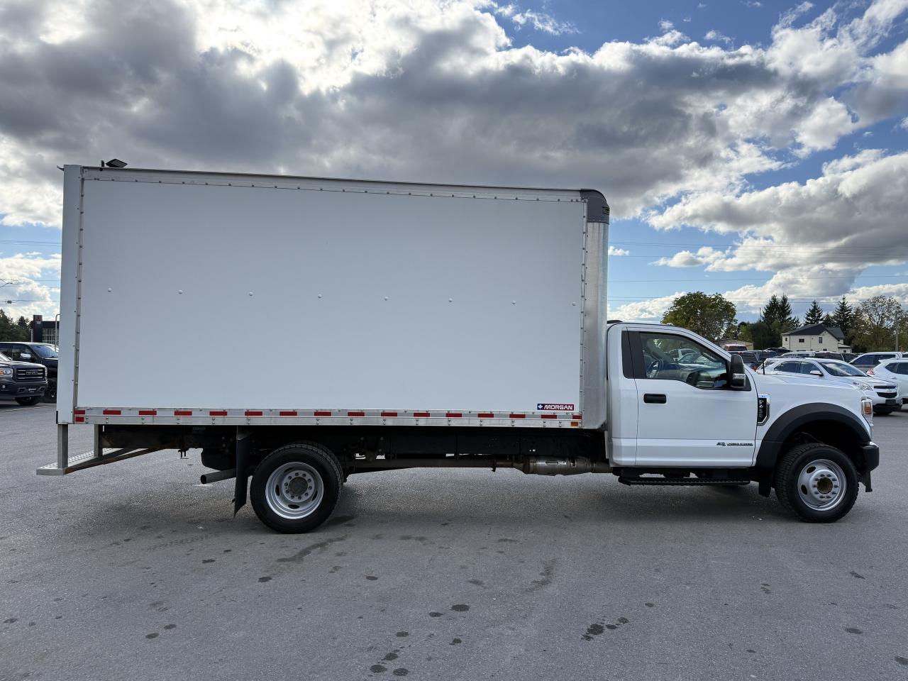 2022 Ford F-450 SUPER DUTY XL 2WD Reg Cab 145  WB 60  CA Photo