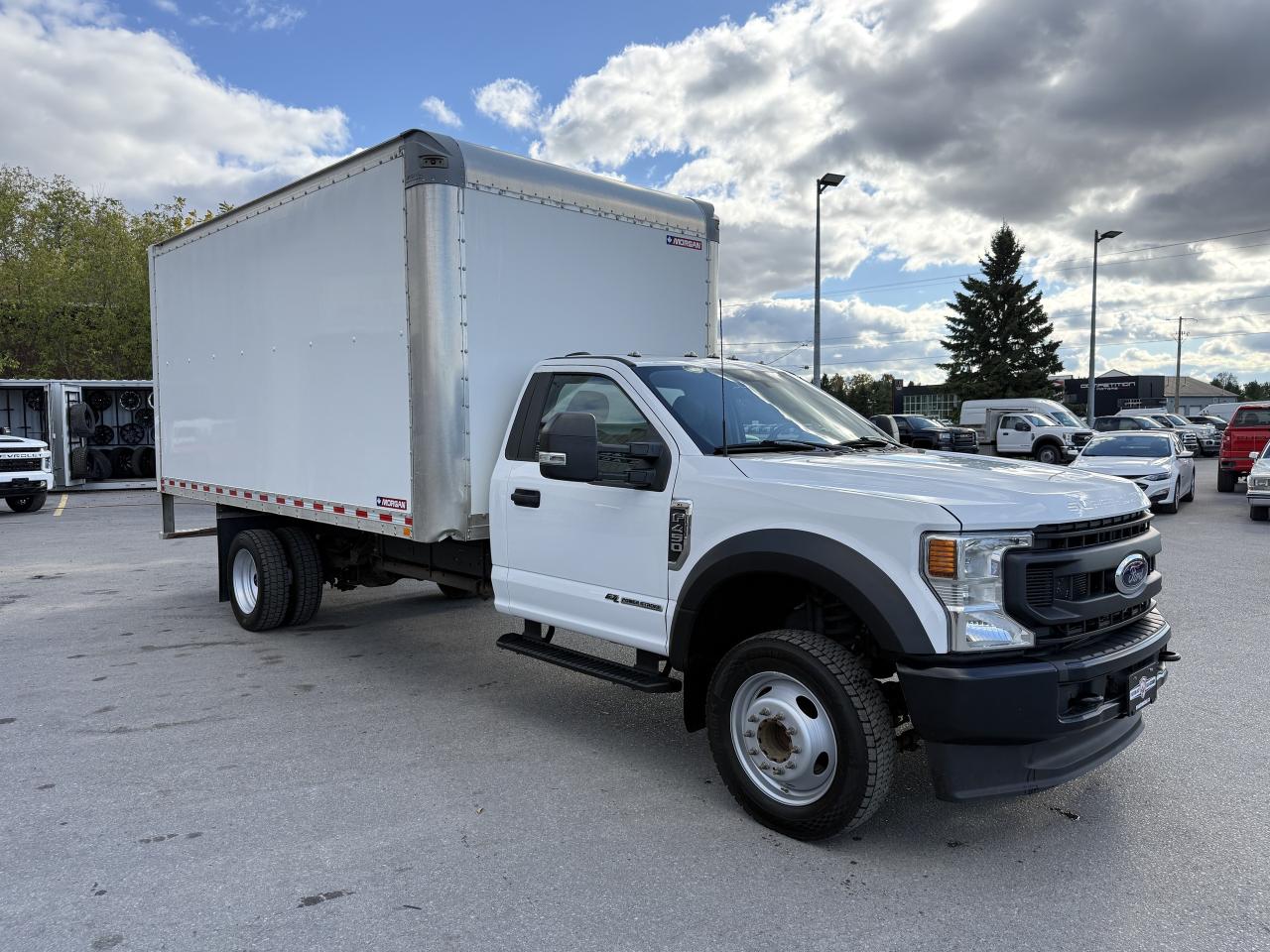 2022 Ford F-450 SUPER DUTY XL 2WD Reg Cab 145  WB 60  CA Photo