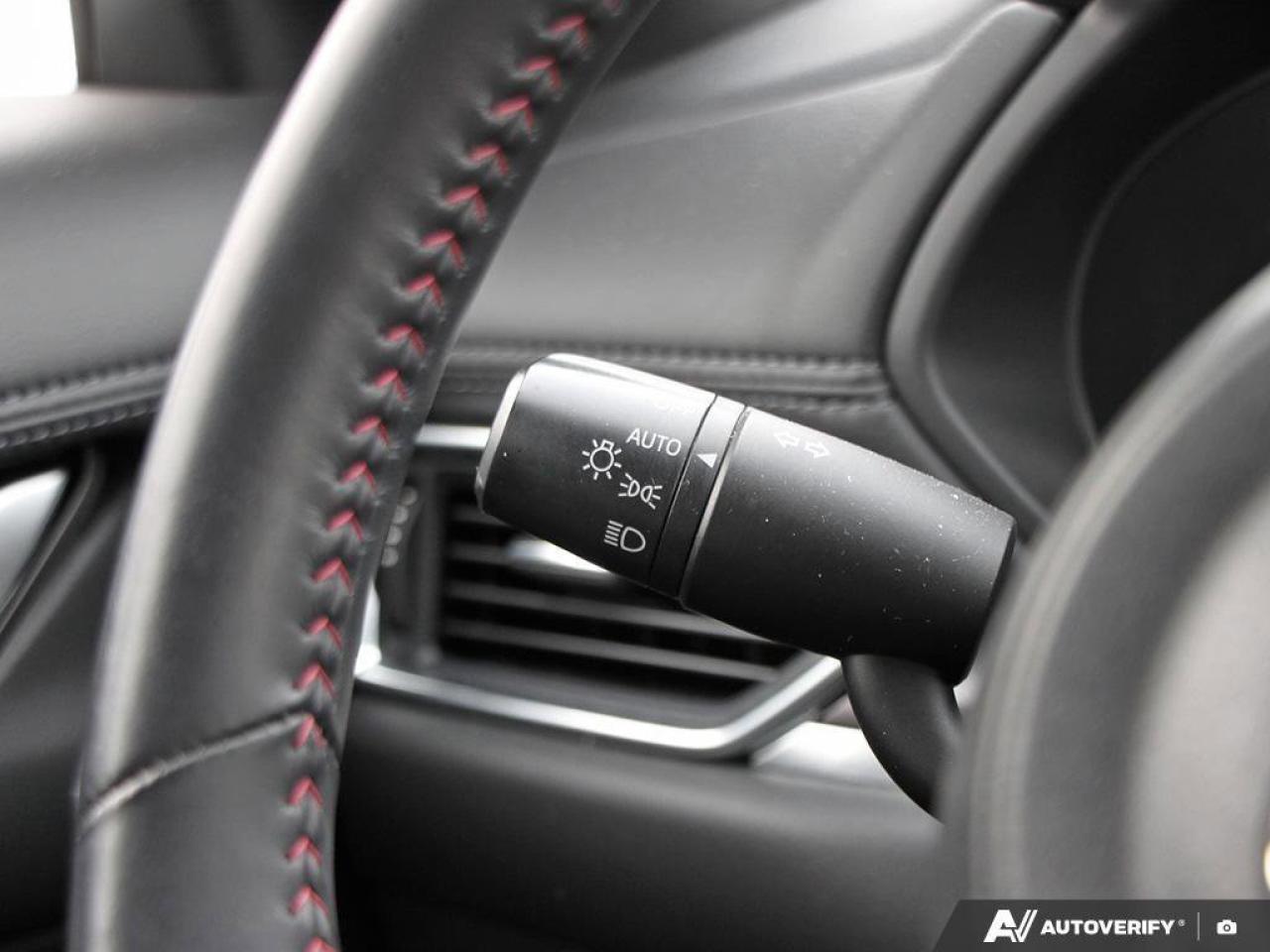 2023 Mazda CX-5 Sport DesignPOWER TAILGATE, SUNROOF, NAV, CARPLAY, Photo