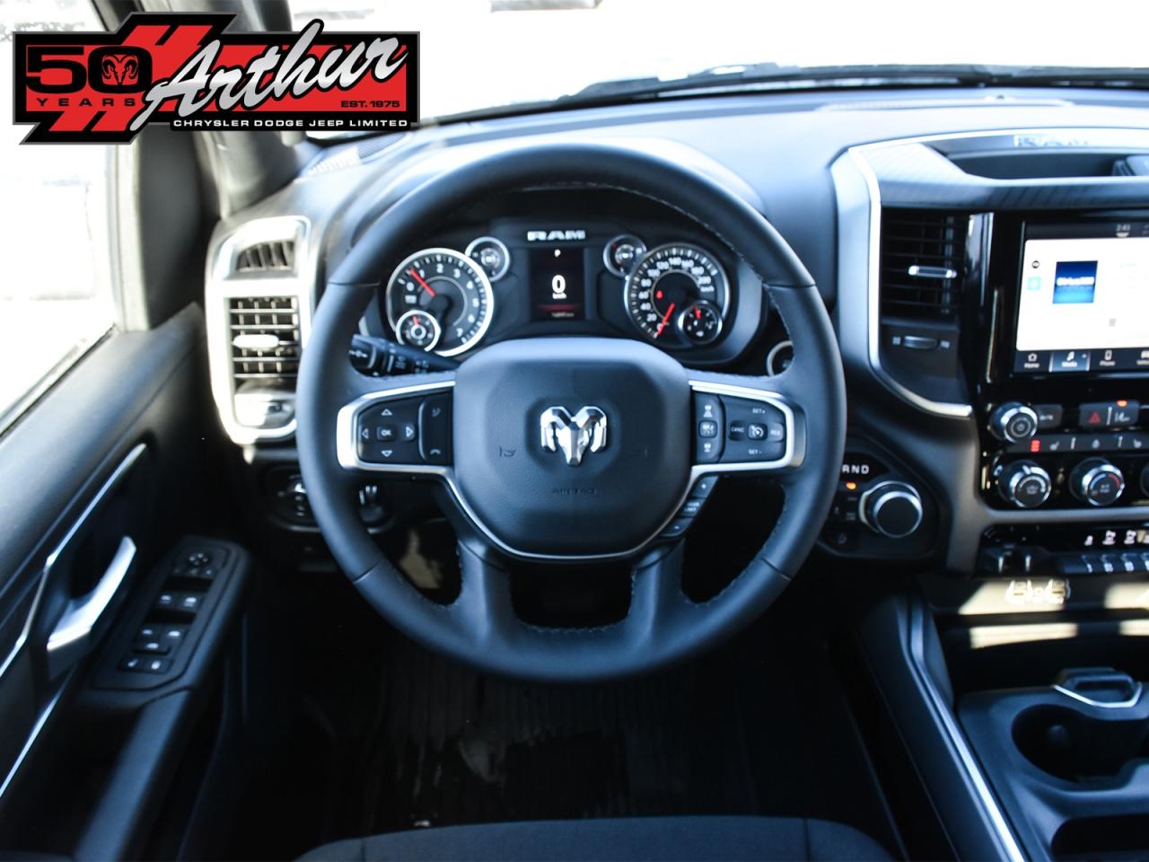 2025 RAM 1500 BIG HORN SPORT CREW CAB 4X4 Photo