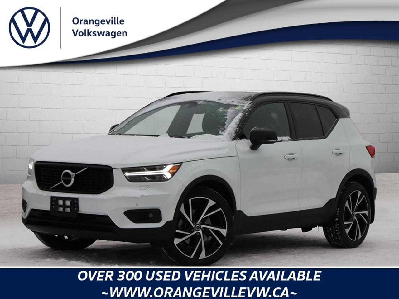 2022 Volvo XC40 R-DesignACCIDENT-FREE, AWD, POWER TAILGATE, SUNROO Photo