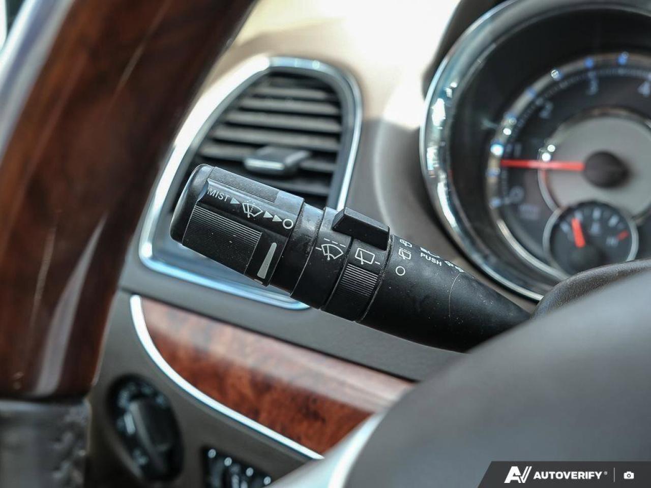 2016 Chrysler Town & Country LimitedCERTIFIED AS-TRADED, STOW 'N GO, BACKUP CAM Photo