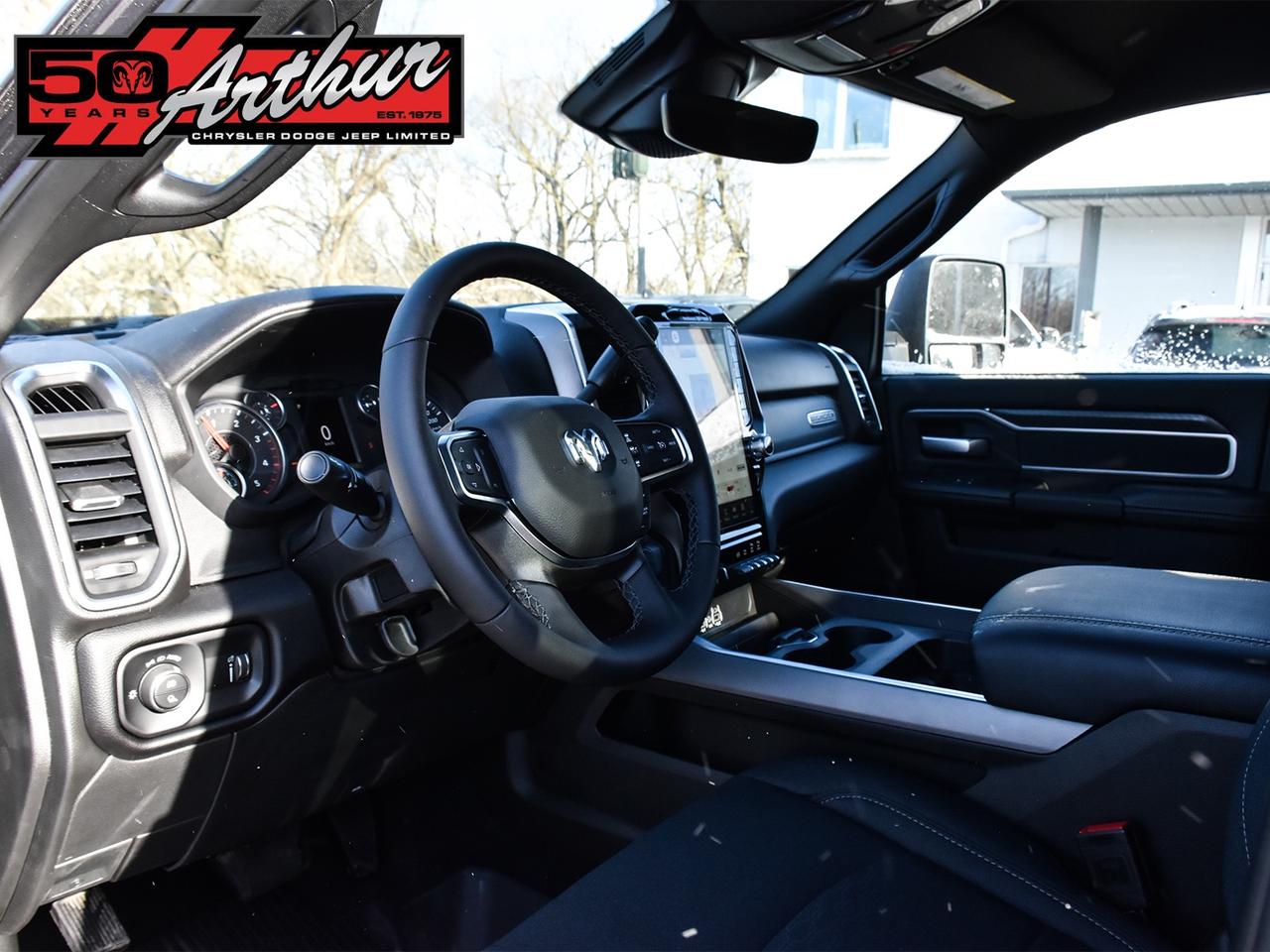 2025 RAM 2500 Big Horn Crew Cab 4x4 Photo