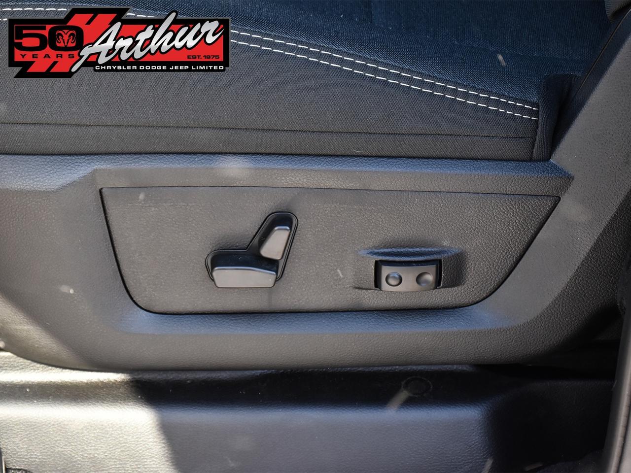 2025 RAM 2500 Big Horn Crew Cab 4x4 Photo