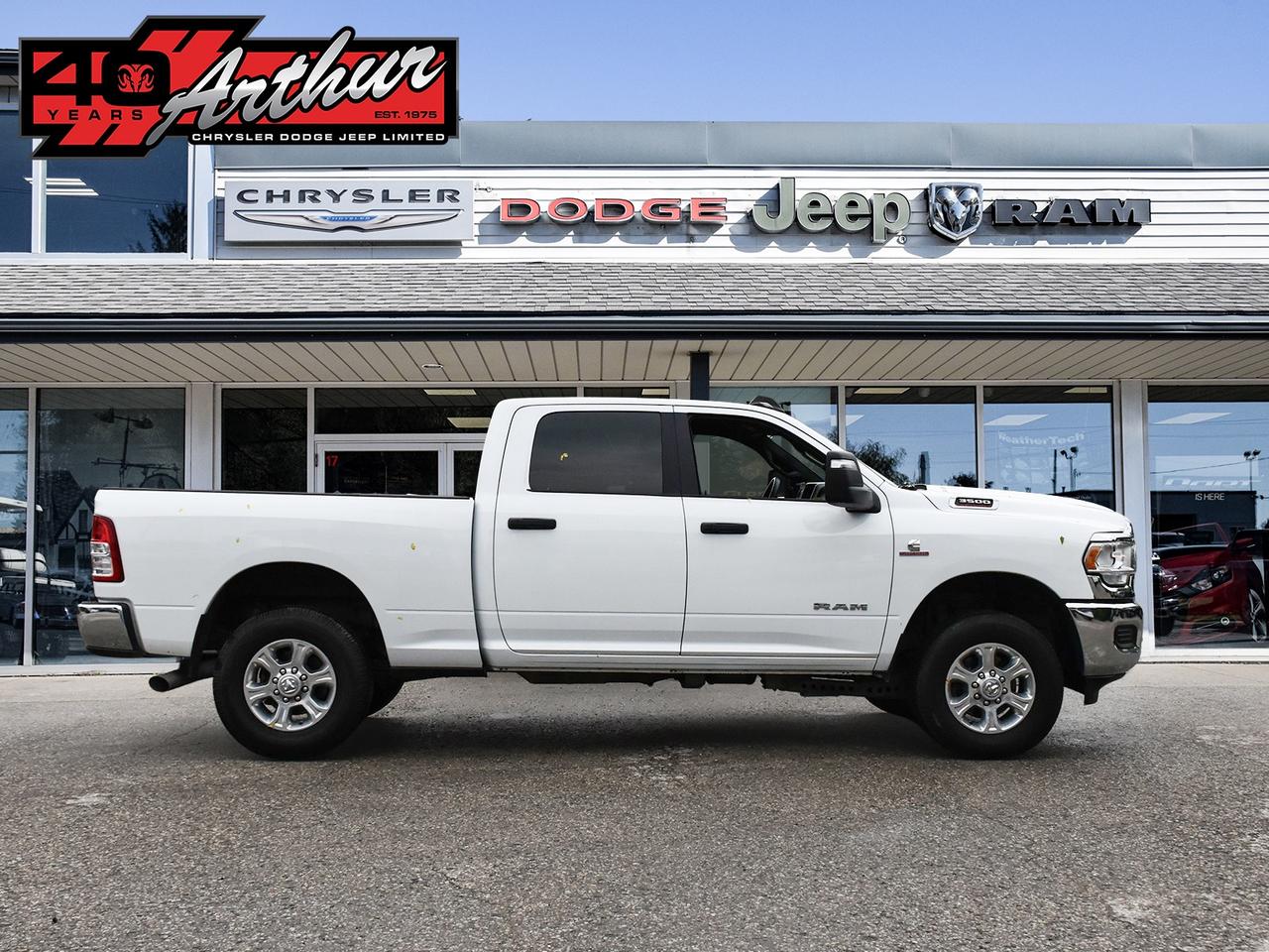 2023 RAM 3500 BIG HORN CREW CAB 4X4 - SRW Photo2