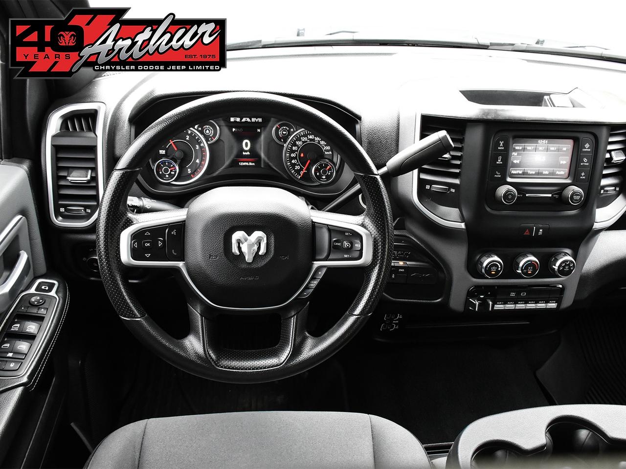 2023 RAM 3500 BIG HORN CREW CAB 4X4 - SRW Photo