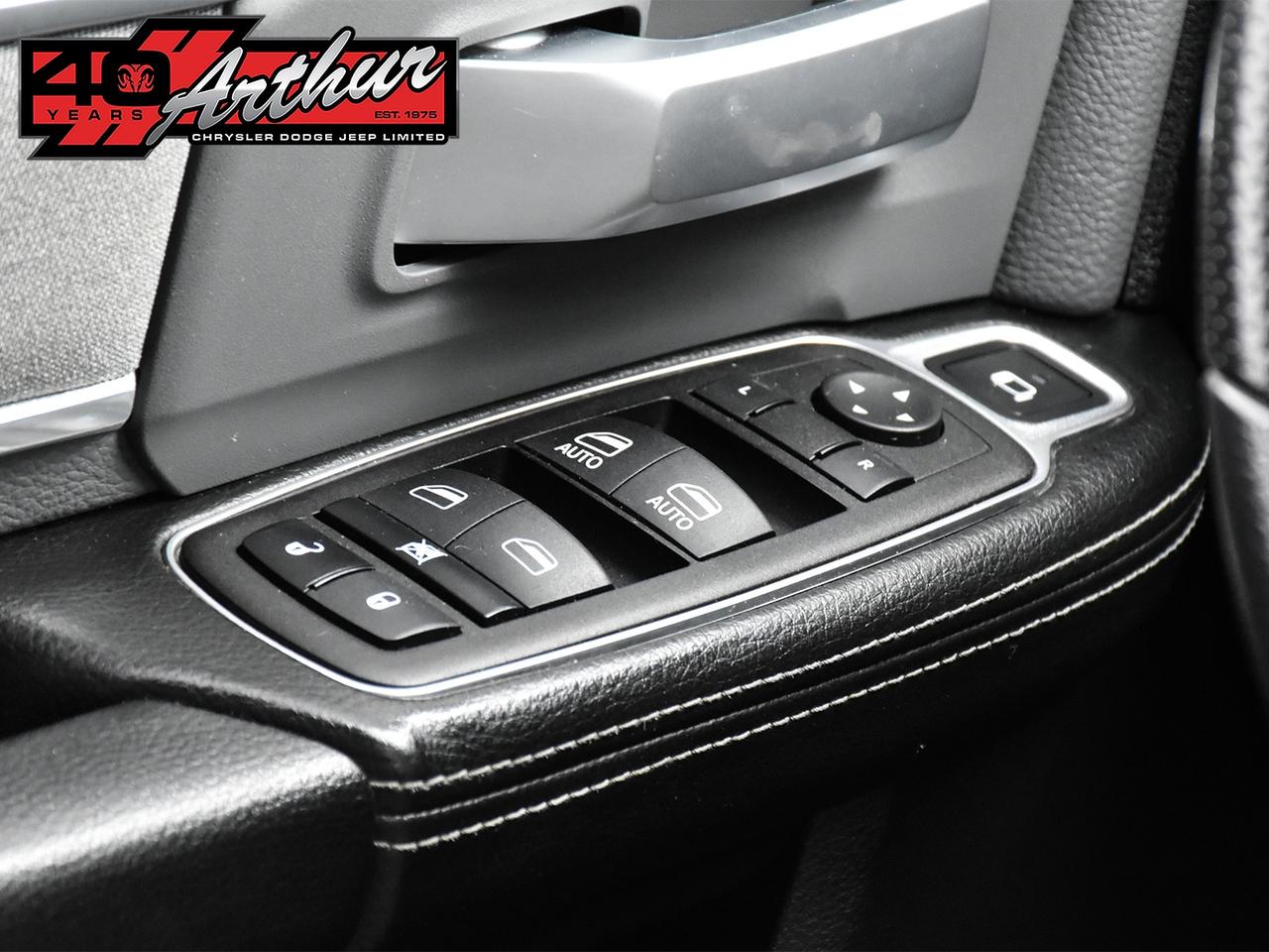 2023 RAM 3500 BIG HORN CREW CAB 4X4 - SRW Photo