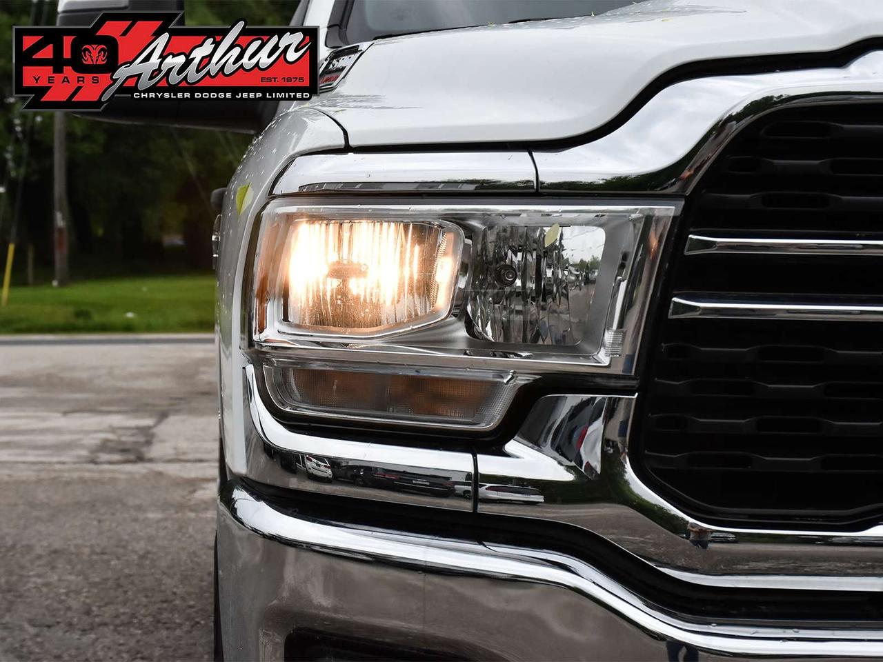 2023 RAM 3500 BIG HORN CREW CAB 4X4 - SRW Photo