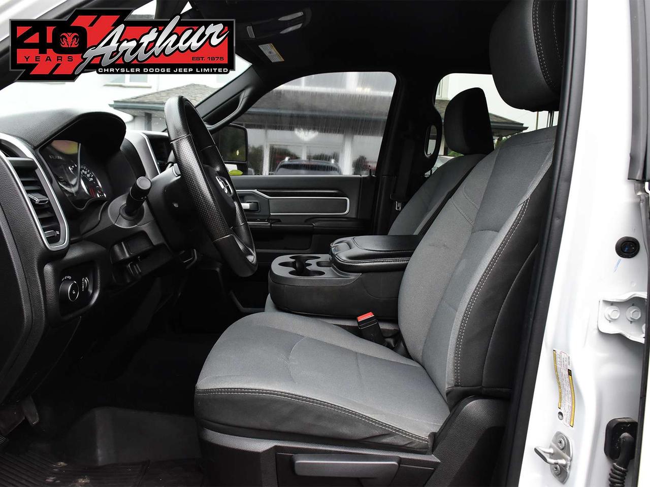 2023 RAM 3500 BIG HORN CREW CAB 4X4 - SRW Photo