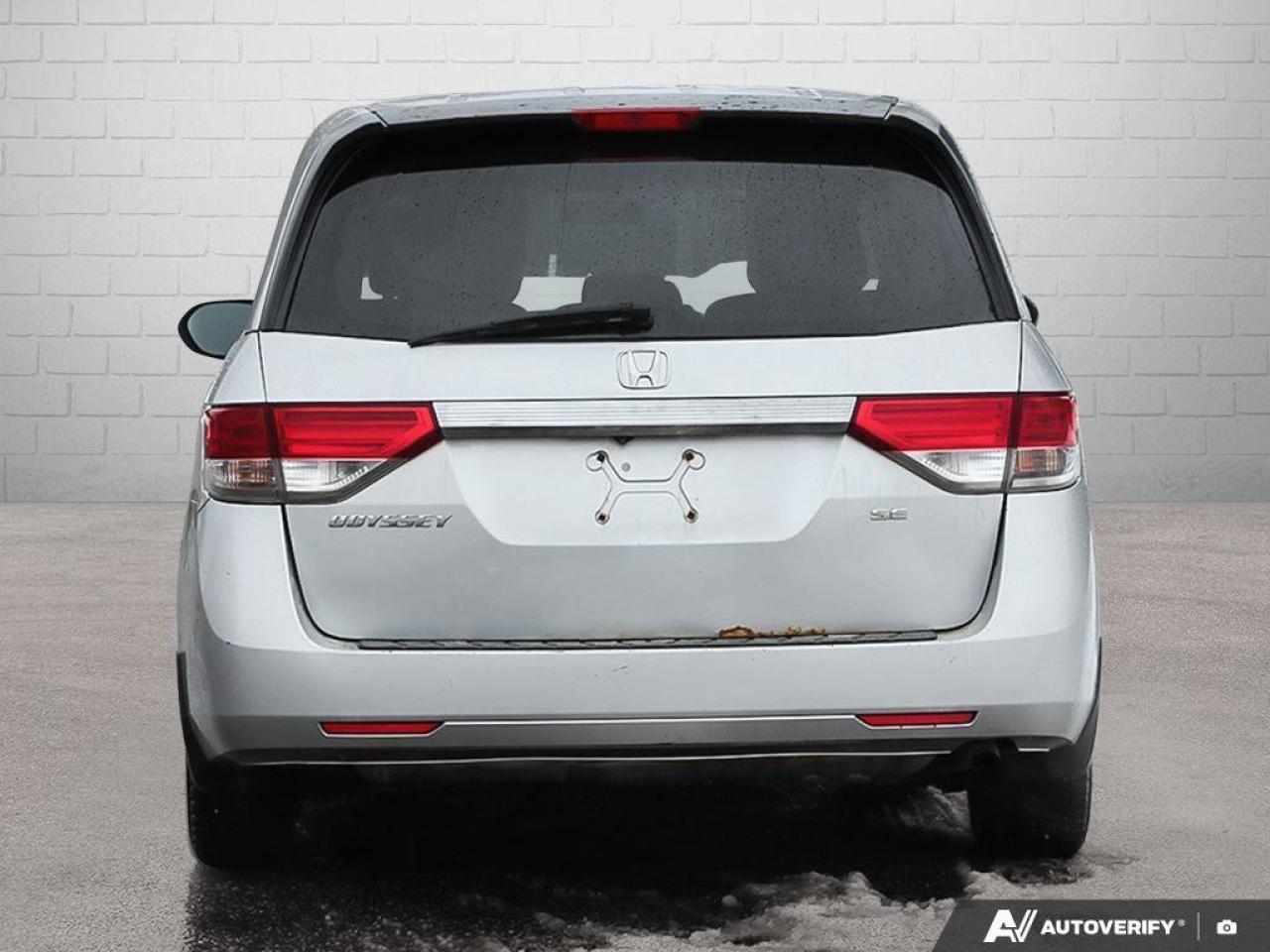 2015 Honda Odyssey SEAS-TRADED, BACKUP CAM, BLUETOOTH, TRI-ZONE CLIMA Photo