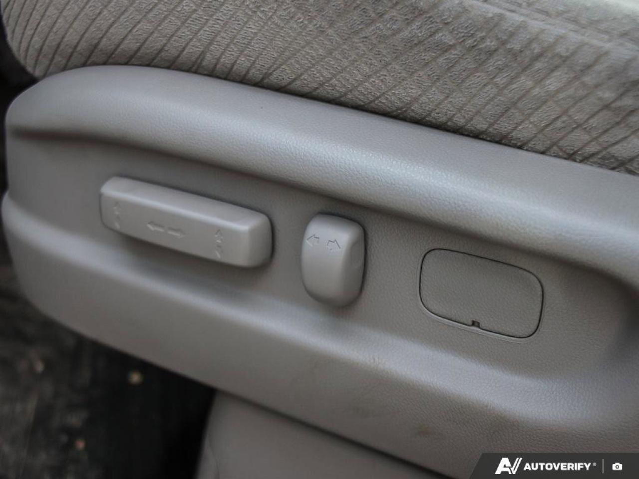 2015 Honda Odyssey SEAS-TRADED, BACKUP CAM, BLUETOOTH, TRI-ZONE CLIMA Photo