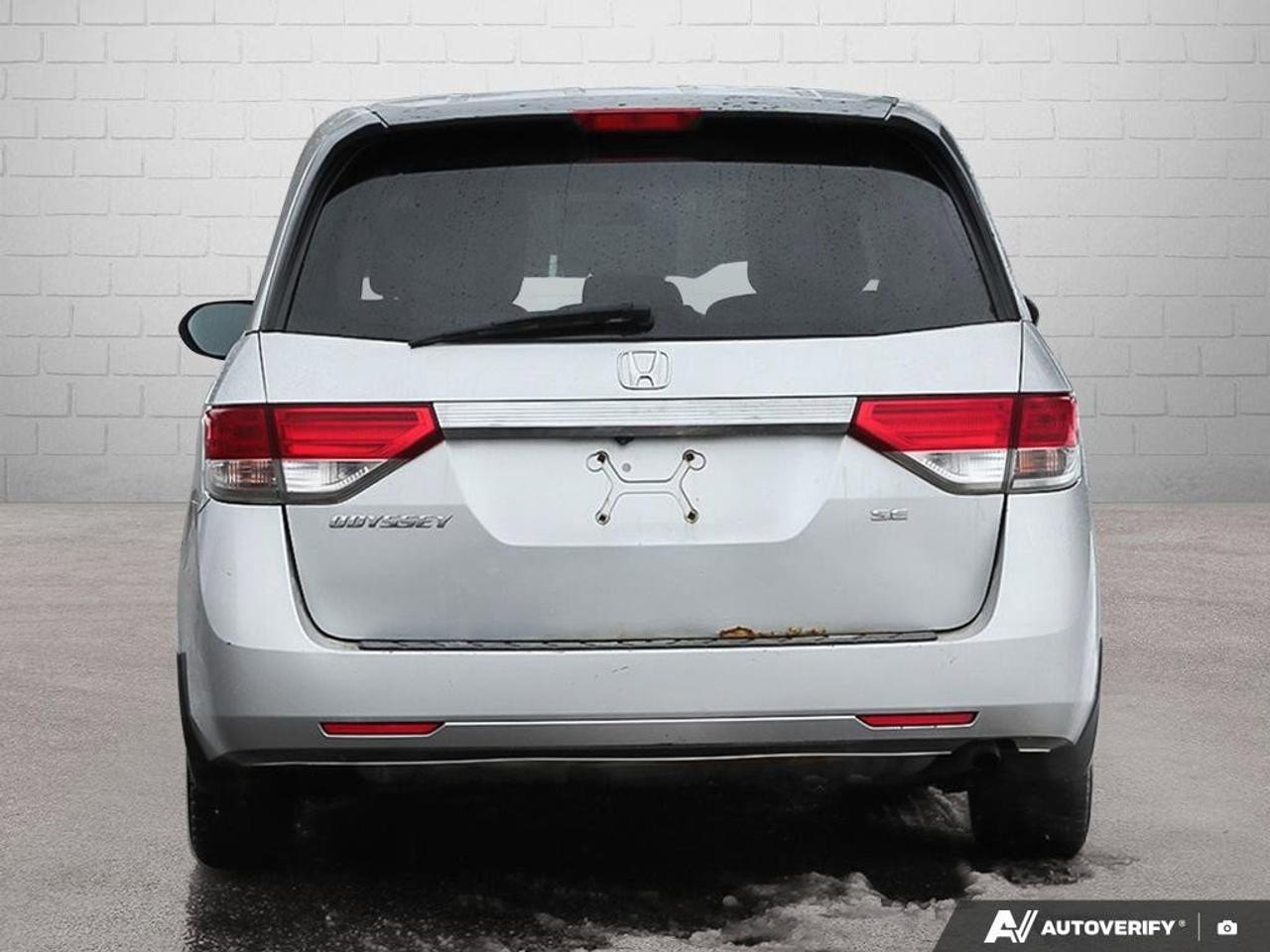 2015 Honda Odyssey SEAS-TRADED, BACKUP CAM, BLUETOOTH, TRI-ZONE CLIMA Photo4