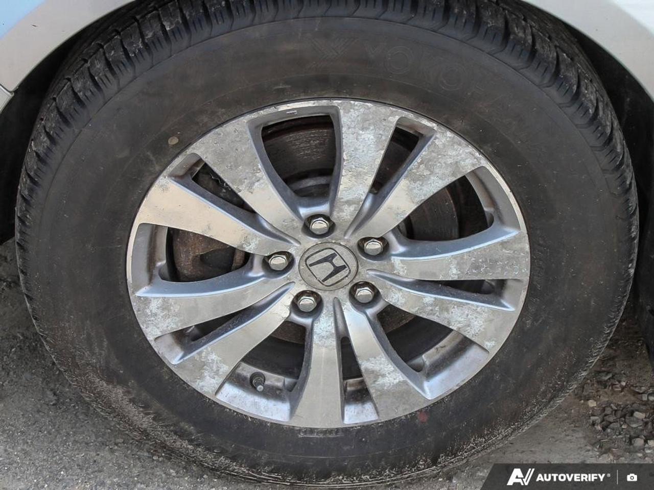 2015 Honda Odyssey SEAS-TRADED, BACKUP CAM, BLUETOOTH, TRI-ZONE CLIMA Photo