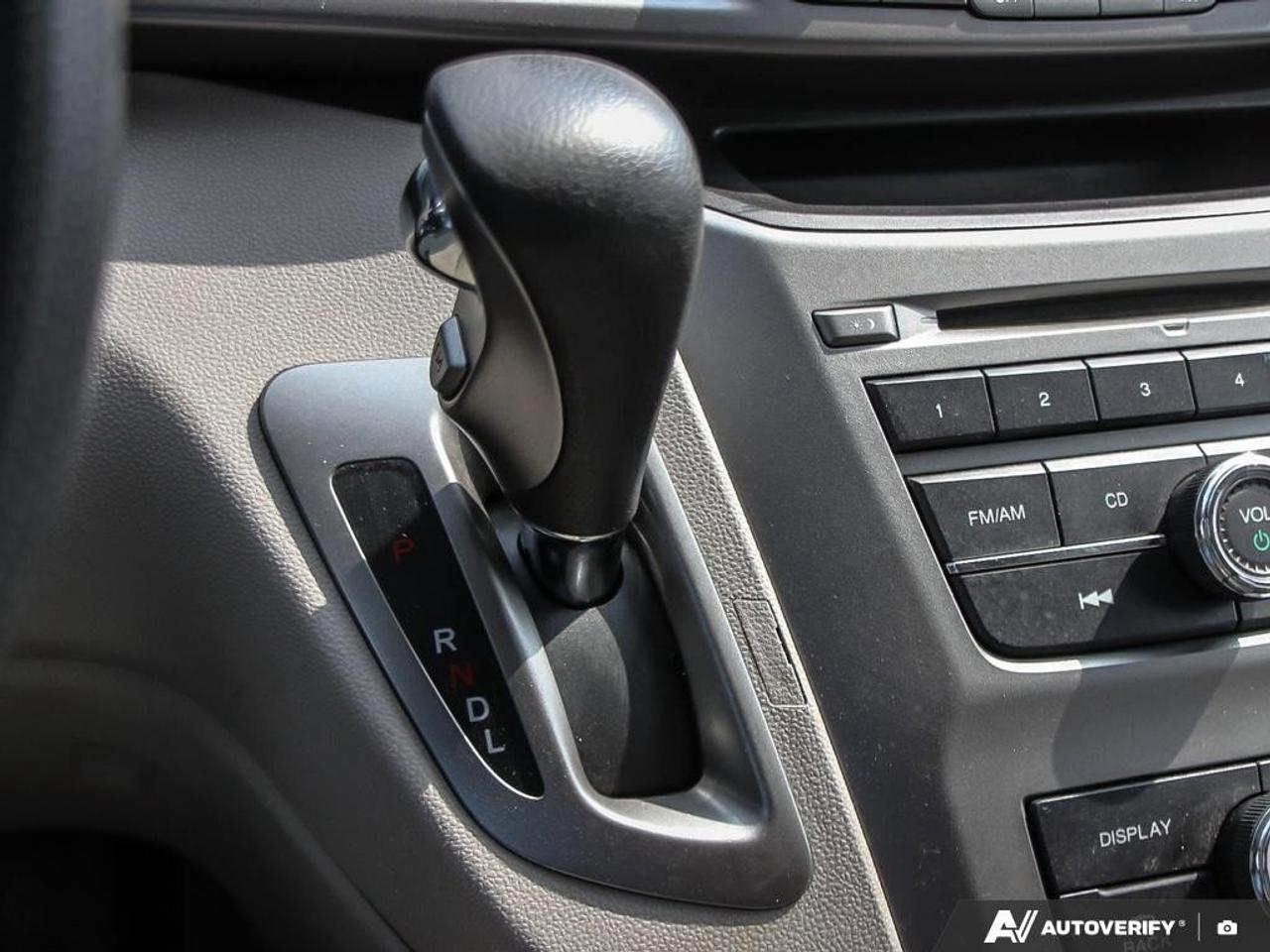 2015 Honda Odyssey SEAS-TRADED, BACKUP CAM, BLUETOOTH, TRI-ZONE CLIMA Photo