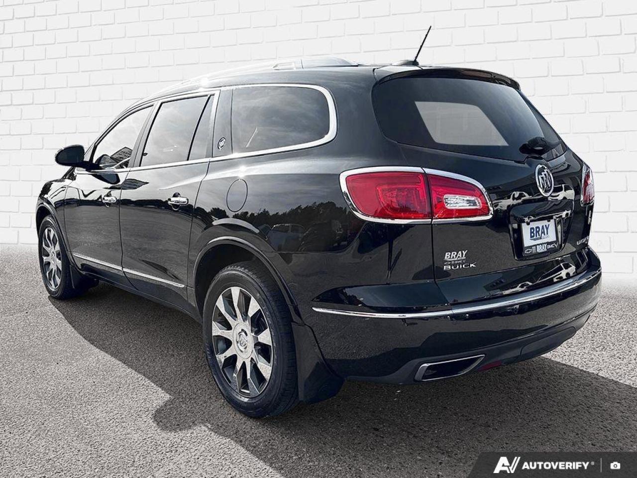 2017 Buick Enclave Premium   ALL WEATHER MATS   LEATHER SEATING Photo2