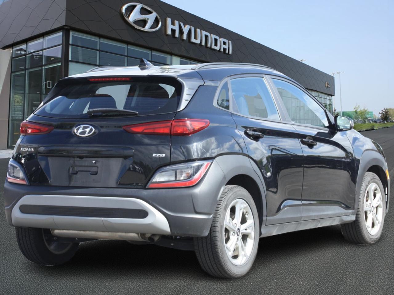 2022 Hyundai KONA Preferred AWD / Heated Seats / Sunroof / Bluetooth Photo4