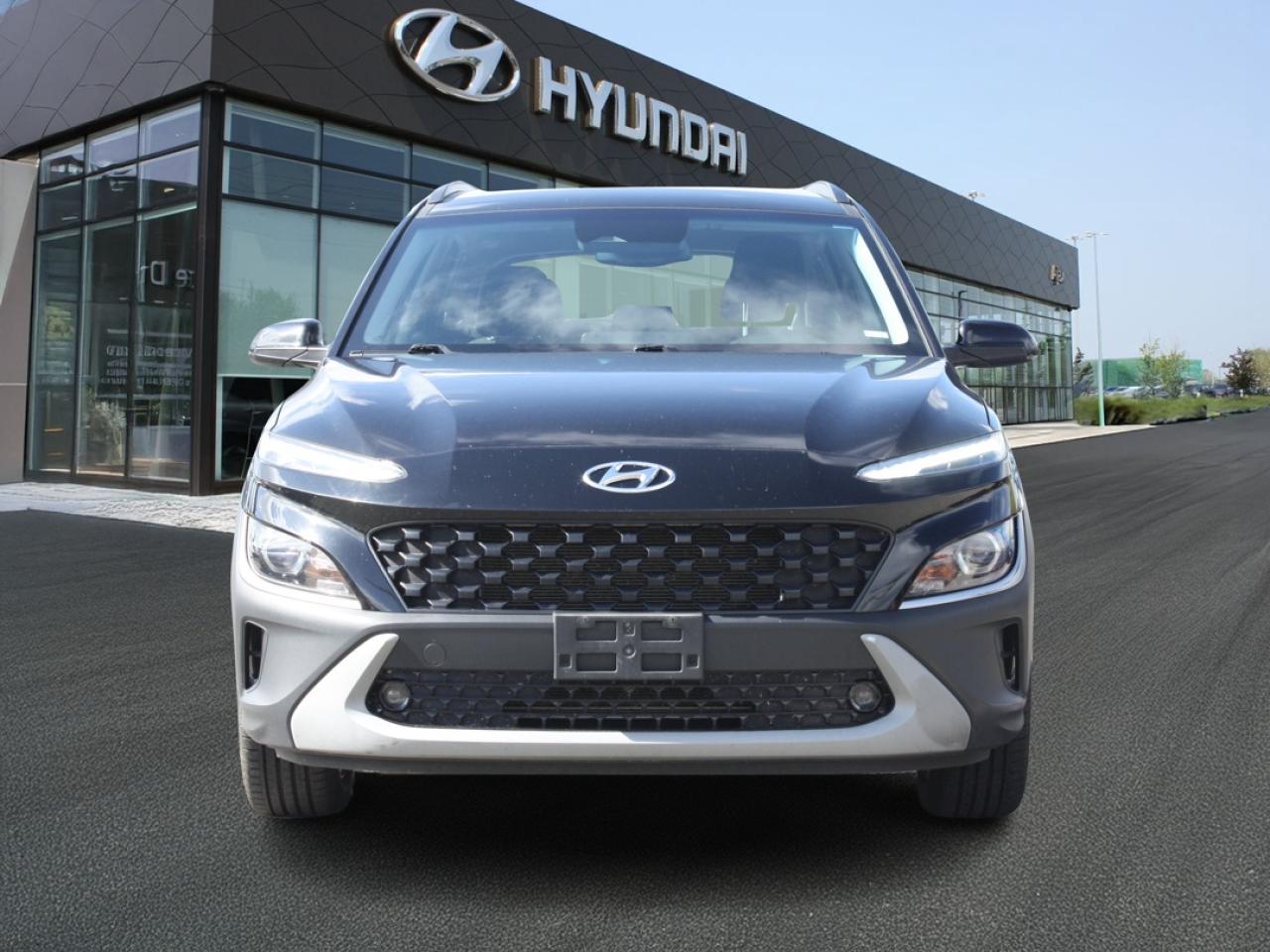 2022 Hyundai KONA Preferred AWD / Heated Seats / Sunroof / Bluetooth Photo