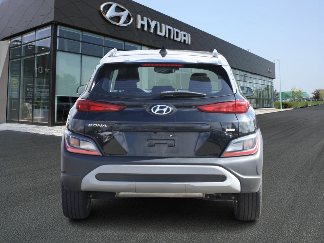 2022 Hyundai KONA Preferred AWD / Heated Seats / Sunroof / Bluetooth Photo