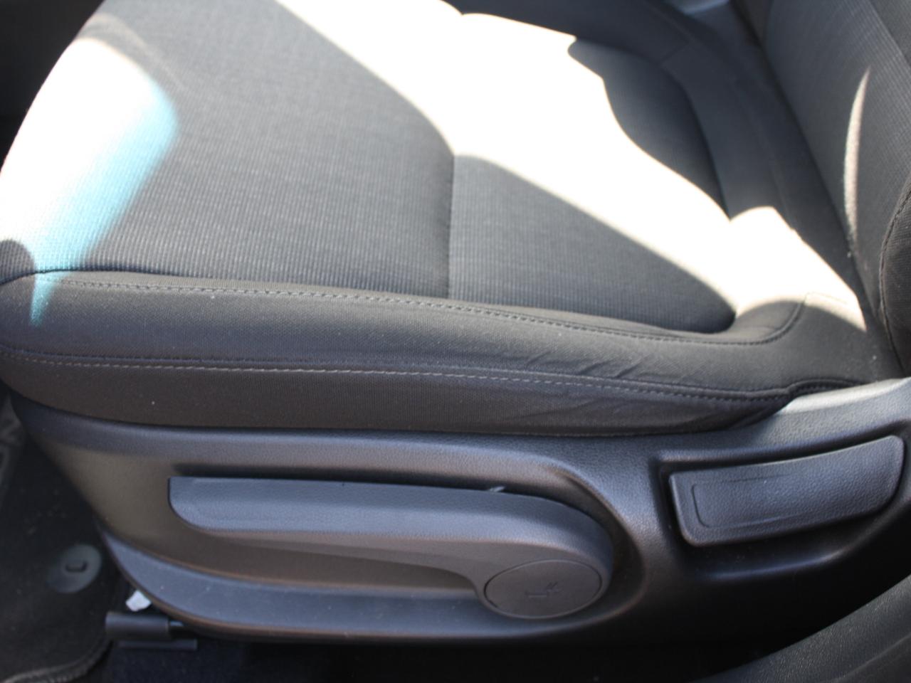 2022 Hyundai KONA Preferred AWD / Heated Seats / Sunroof / Bluetooth Photo