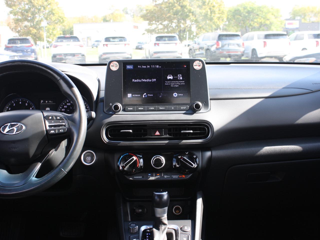 2022 Hyundai KONA Preferred AWD / Heated Seats / Sunroof / Bluetooth Photo