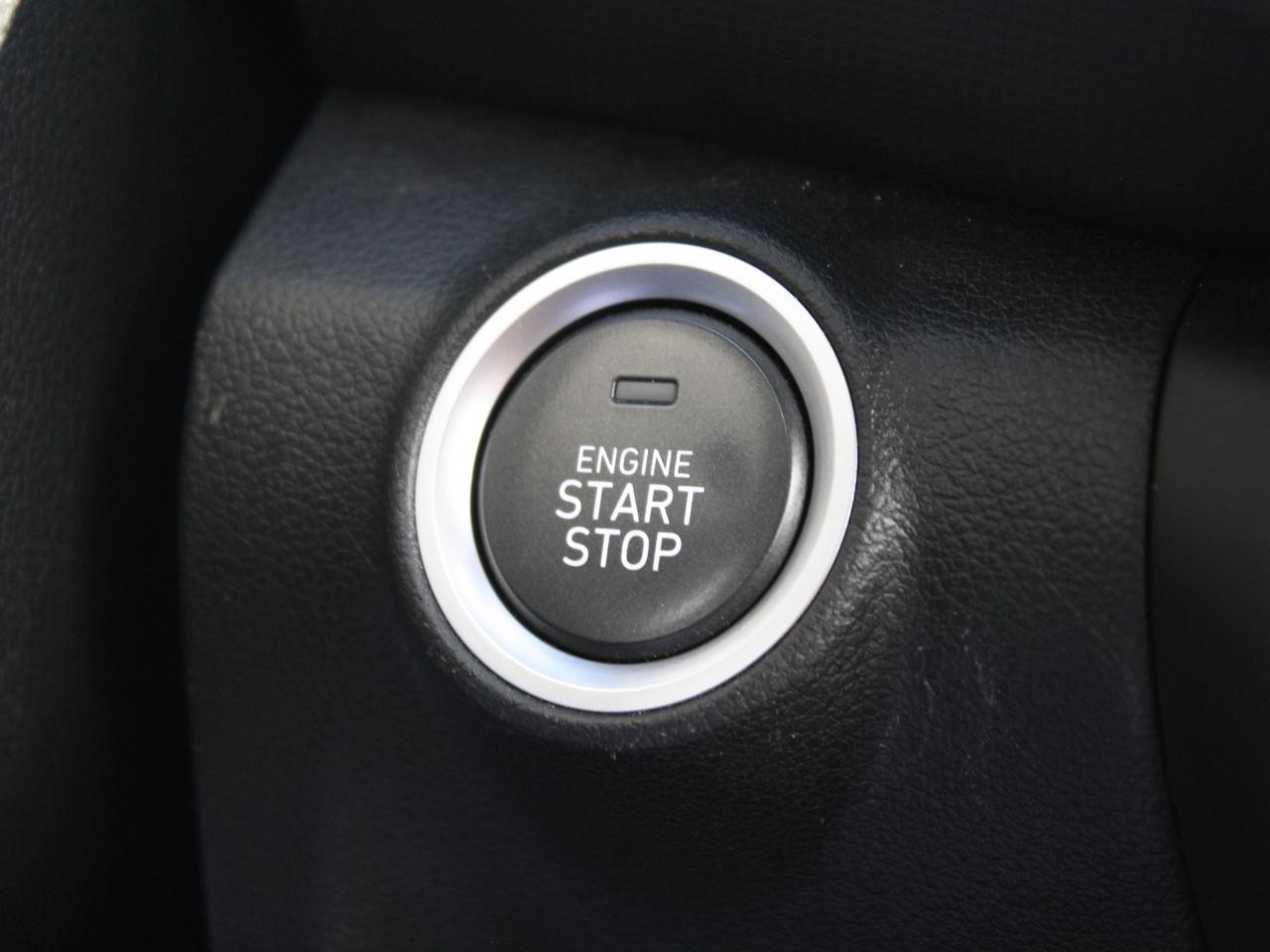 2022 Hyundai KONA Preferred AWD / Heated Seats / Sunroof / Bluetooth Photo