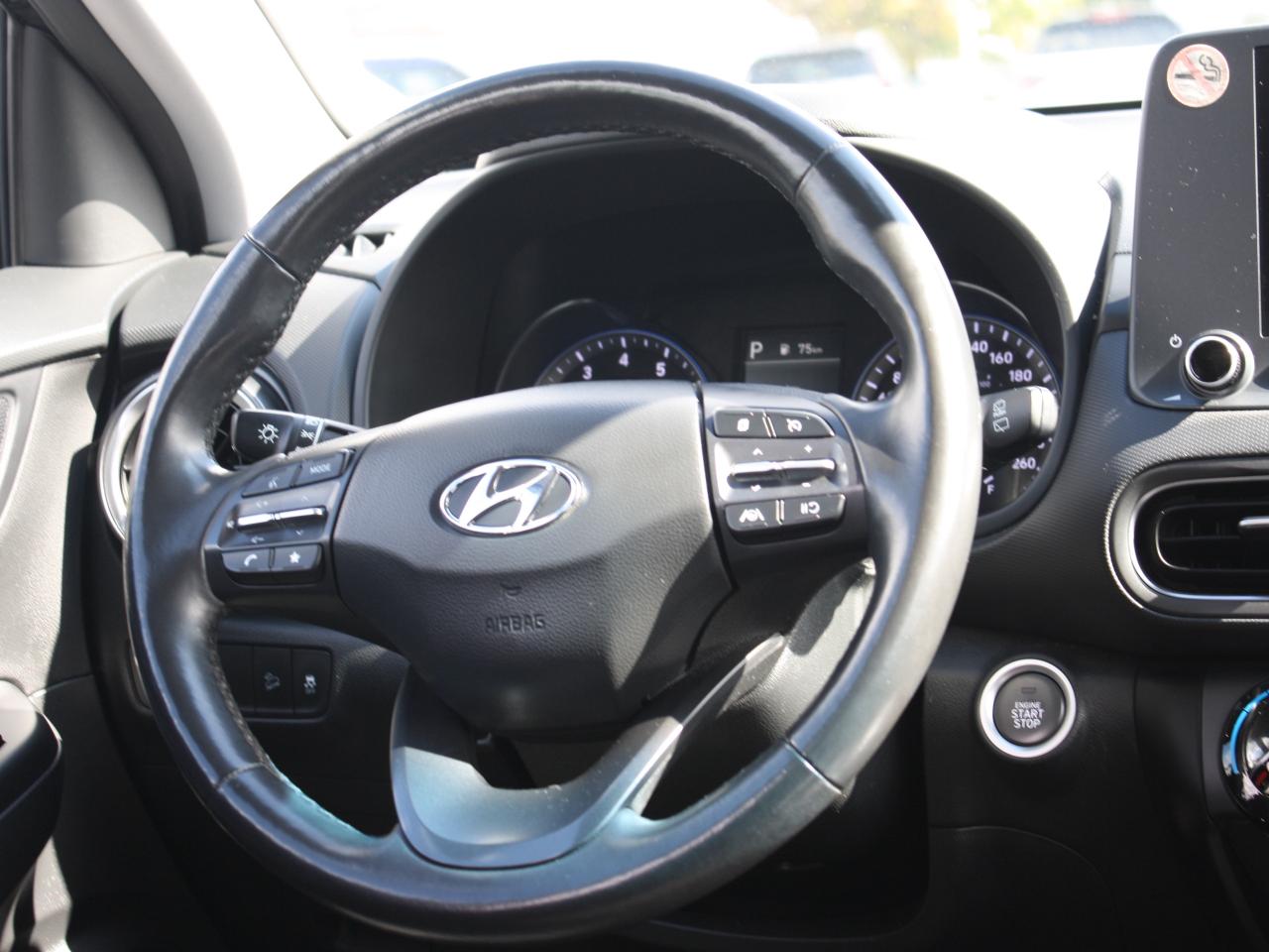 2022 Hyundai KONA Preferred AWD / Heated Seats / Sunroof / Bluetooth Photo