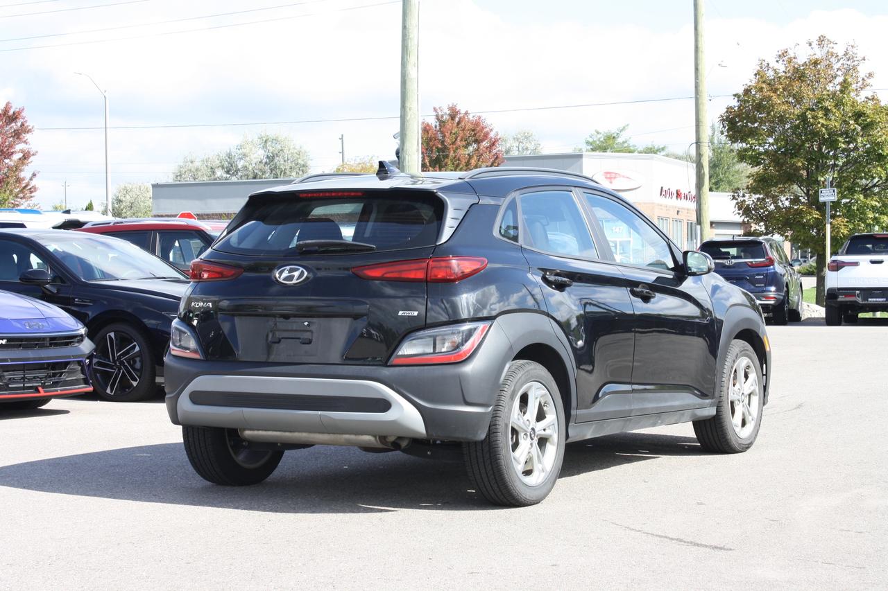 2022 Hyundai KONA Preferred AWD / Heated Seats / Sunroof / Bluetooth Photo