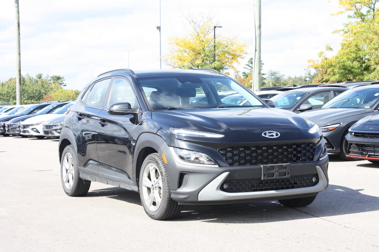 2022 Hyundai KONA Preferred AWD / Heated Seats / Sunroof / Bluetooth Photo