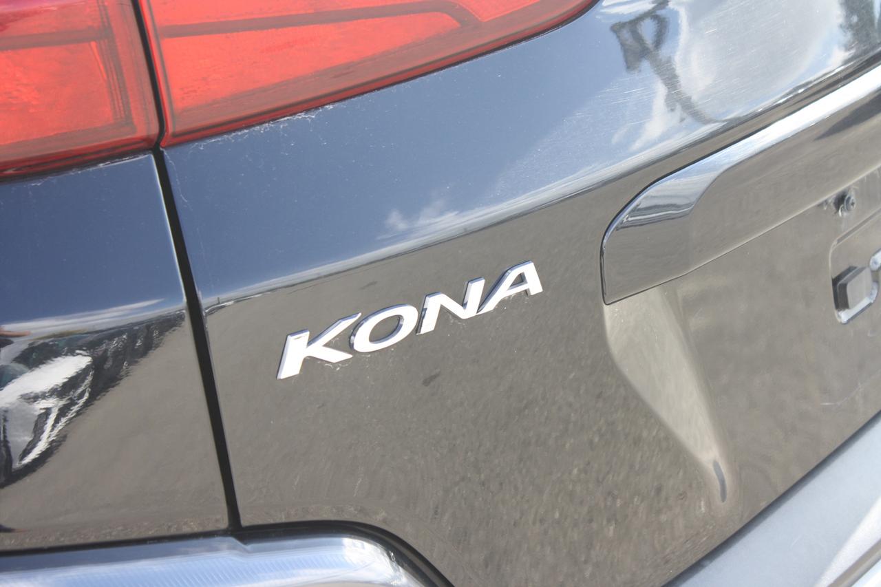 2022 Hyundai KONA Preferred AWD / Heated Seats / Sunroof / Bluetooth Photo