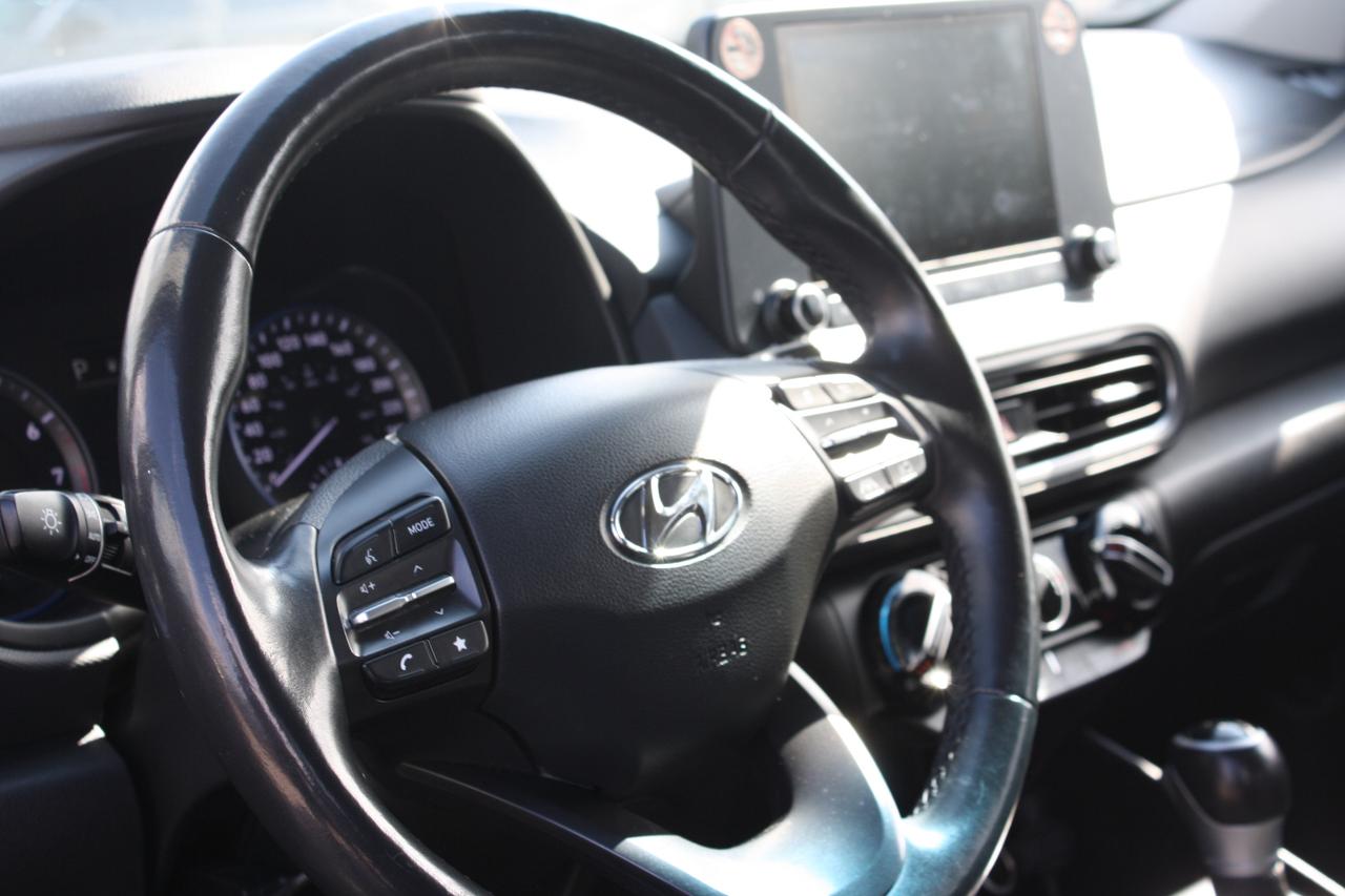 2022 Hyundai KONA Preferred AWD / Heated Seats / Sunroof / Bluetooth Photo