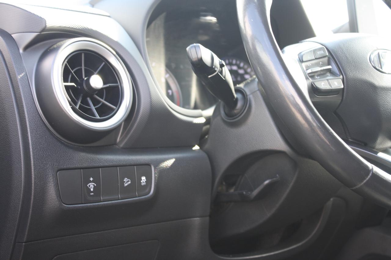 2022 Hyundai KONA Preferred AWD / Heated Seats / Sunroof / Bluetooth Photo